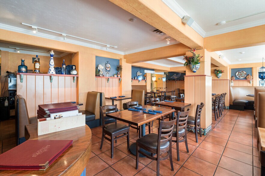 More Photos Of 2009 Bridgeway, Sausalito Restaurant For Lease