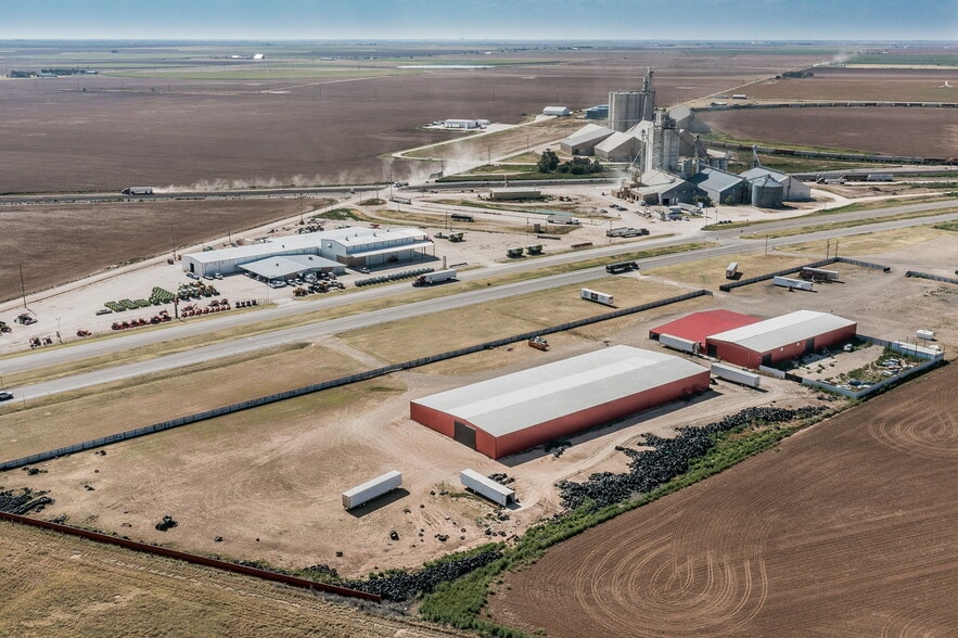 More Photos Of 1725 US Highway 60, Friona Industrial For Sale