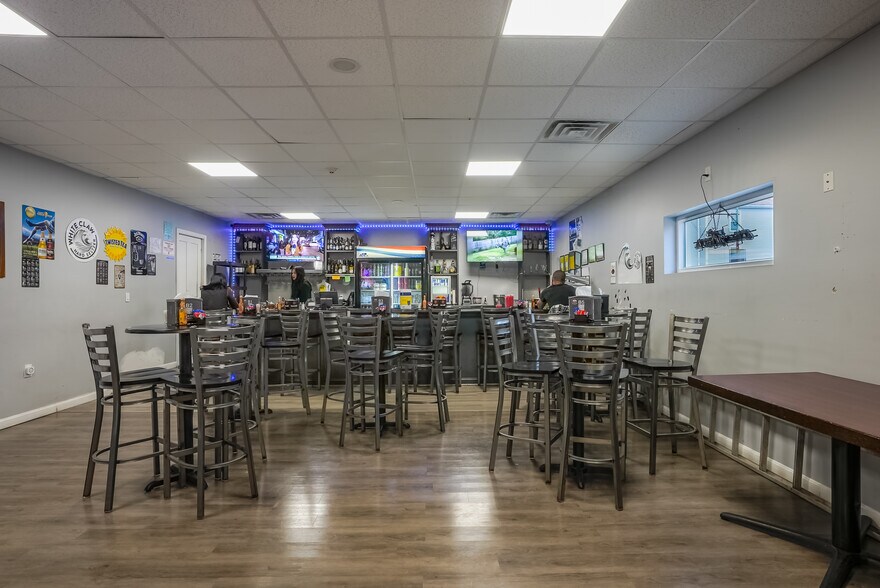 More Photos Of 77-79 Main Rd, Tiverton Restaurant For Sale