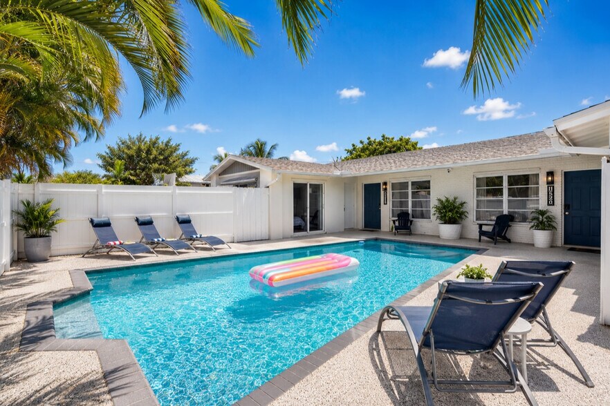 More Photos Of 1520 NE 51st St, Fort Lauderdale Apartments For Sale