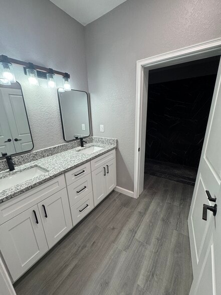 More Photos Of 136 Jack Pine St, Lake Wales Specialty For Sale