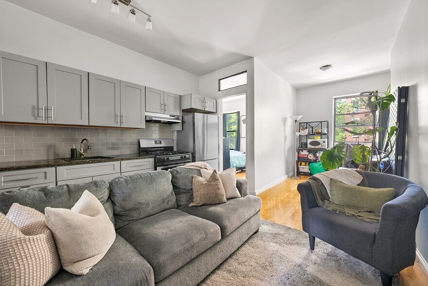 More Photos Of 579 Classon Ave, Brooklyn Apartments For Sale