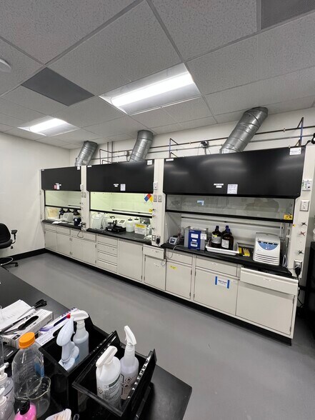 More Photos Of 2830-2850 7th St, Berkeley Medical For Lease