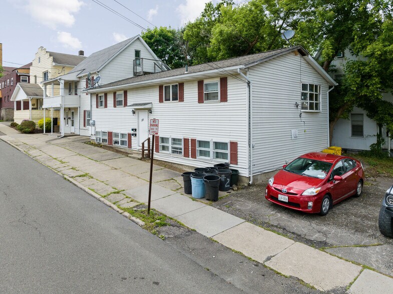 More Photos Of 301 Squires Ave, Endicott Apartments For Sale
