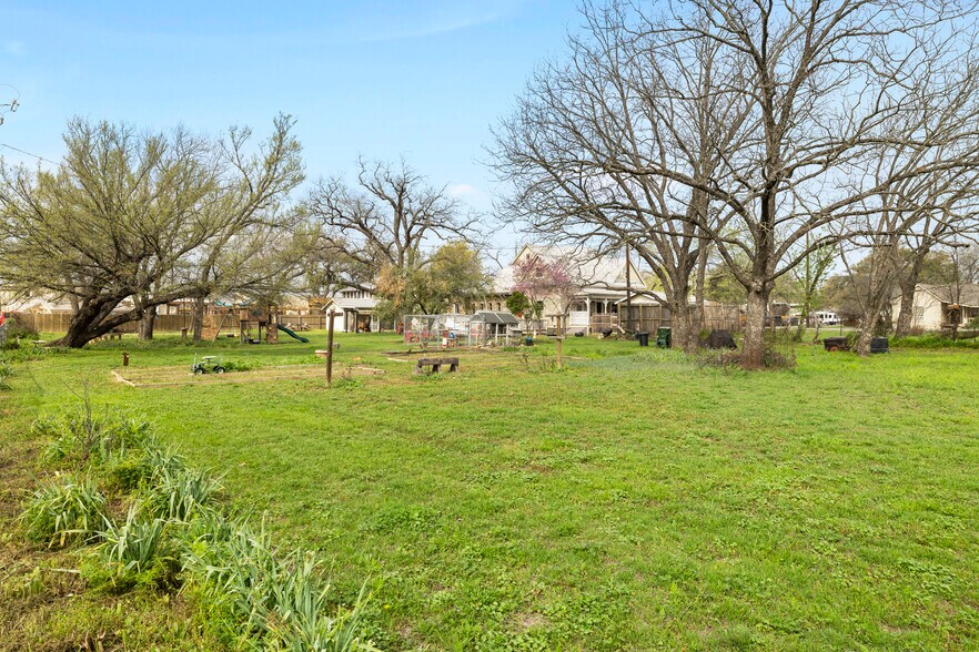 More Photos Of 3303 Ranch Road 1869, Liberty Hill Specialty For Sale