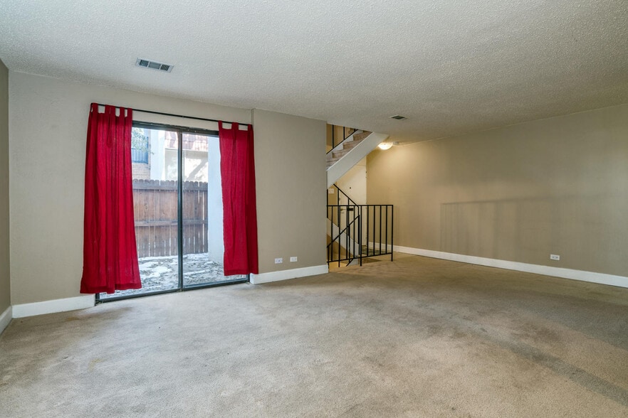 More Photos Of 2805-2901 S Locust St, Denver Apartments For Sale