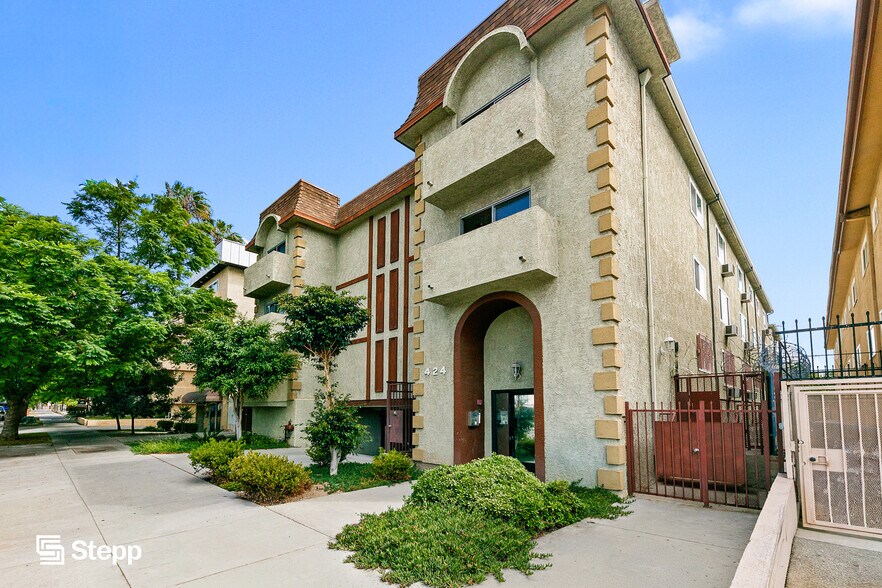 More Photos Of 424 S Commonwealth Ave, Los Angeles Apartments For Sale