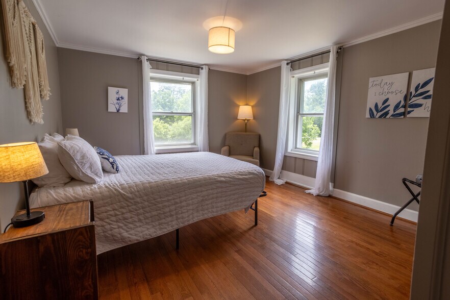 More Photos Of 1207 Flohrs Church Rd, Biglerville Hospitality For Sale