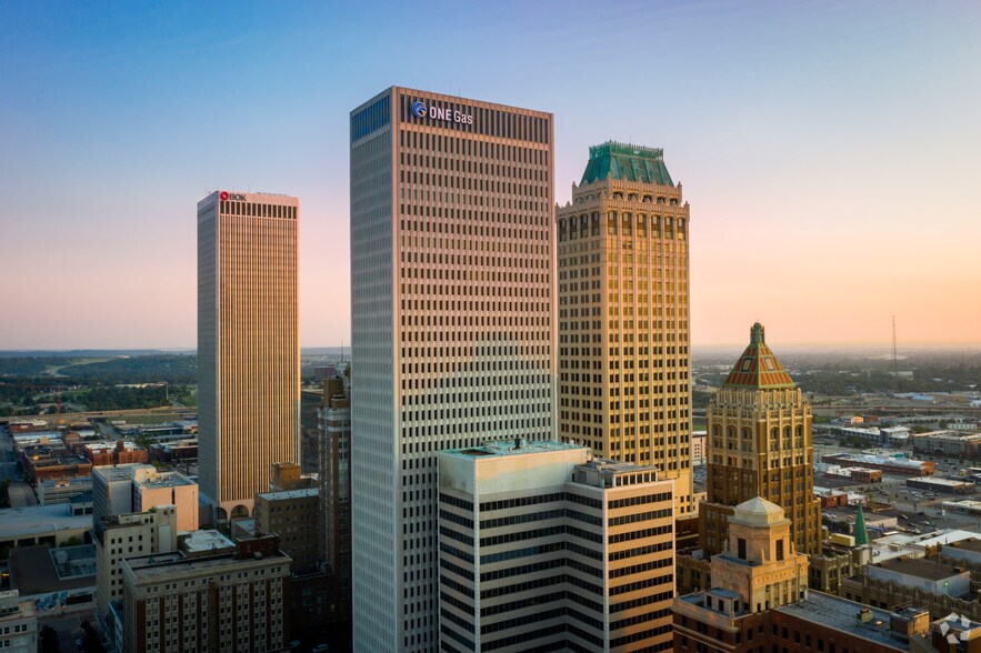 More Photos Of 15 E 5th St, Tulsa Office For Lease