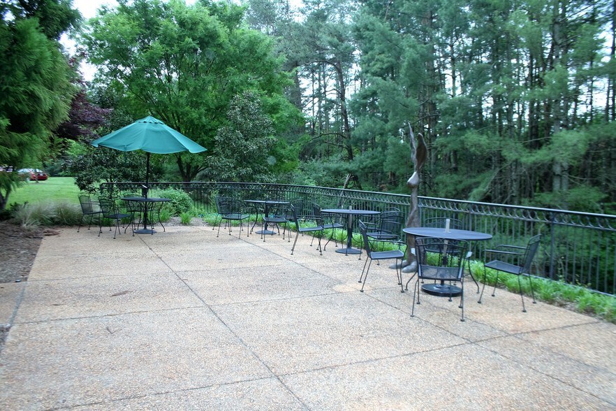 More Photos Of 600 Peter Jefferson Pky, Charlottesville Medical For Sale