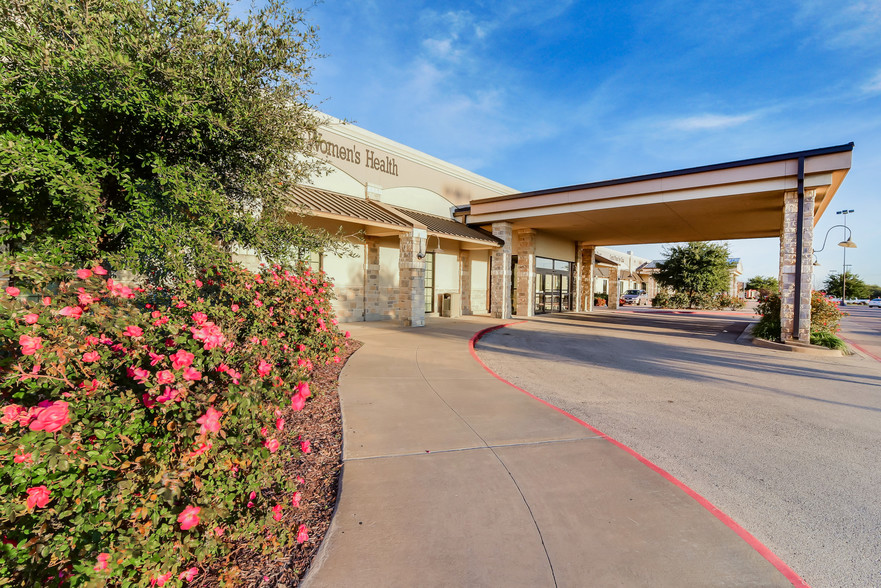 Primary Photo Of 601 W State Highway 6, Waco Medical For Lease