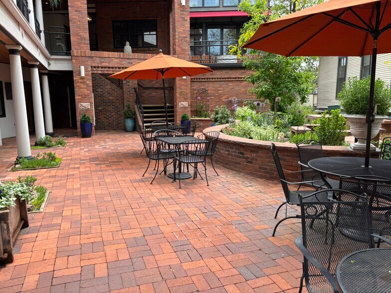 More Photos Of 1634 Walnut St, Boulder Office For Sale