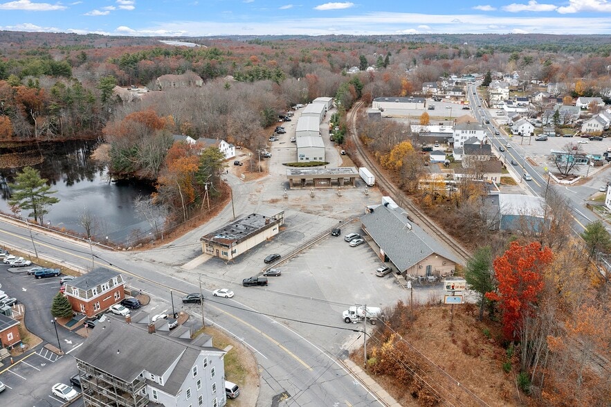 More Photos Of 679 Linwood Ave, Whitinsville Freestanding For Sale