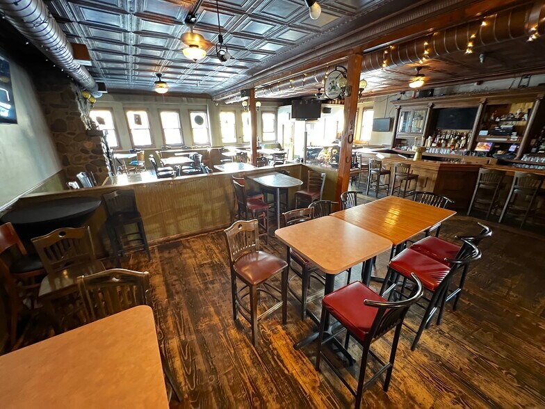 More Photos Of 5901 W Lawrence Ave, Chicago Freestanding For Sale