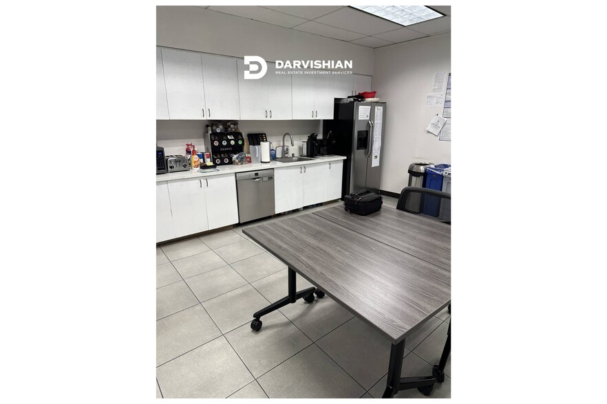 More Photos Of 3707 W Garden Grove Blvd, Orange Medical For Lease