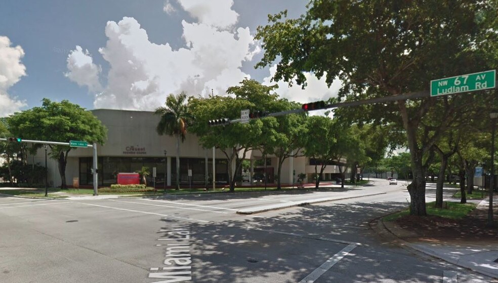 More Photos Of 6625 Miami Lakes Dr, Miami Lakes Loft Creative Space For Sale