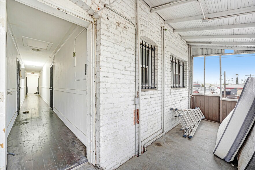 More Photos Of 5151-5161 Vermont Ave, Los Angeles Storefront Retail Residential For Sale