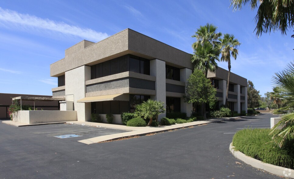 More Photos Of 9495 E San Salvador Dr, Scottsdale Medical For Lease