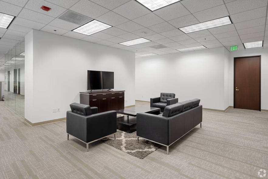 More Photos Of 835 Wilshire Blvd, Los Angeles Loft Creative Space For Lease