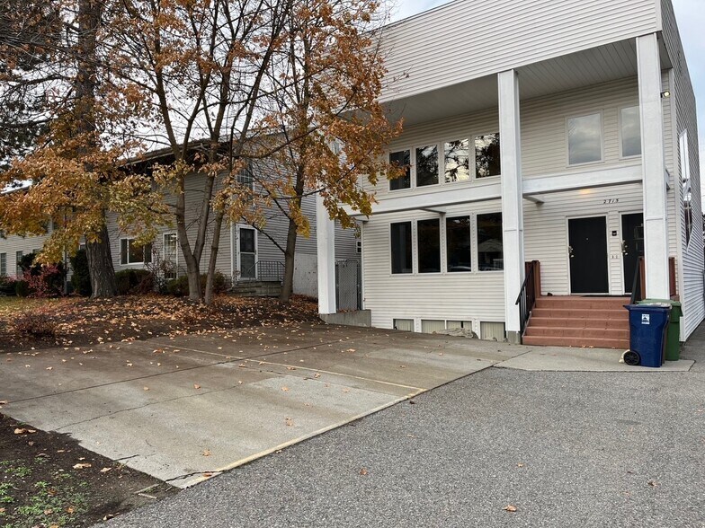 More Photos Of 2715 E 31st Ave, Spokane Office For Sale