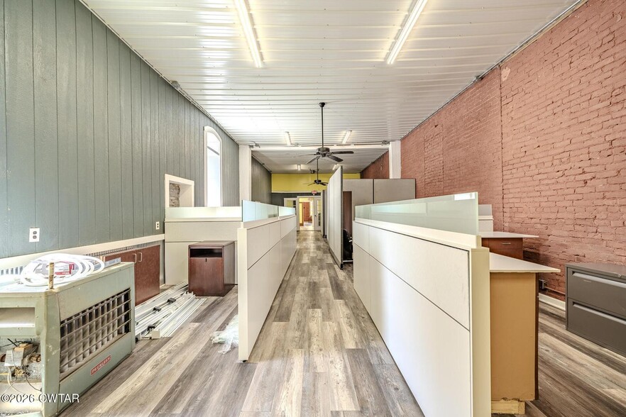 More Photos Of 2372 Cedar St, McKenzie Storefront Retail Office For Sale