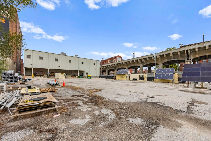 More Photos Of 1315 W 12th St, Kansas City Warehouse For Sale
