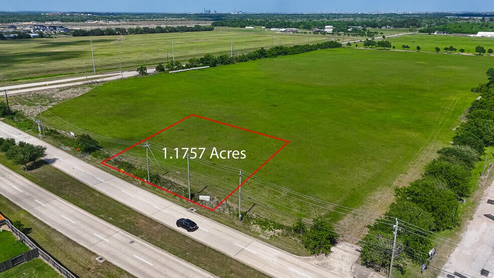 More Photos Of 8300 Main st, Baytown Land For Sale