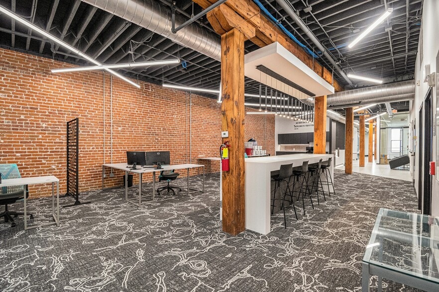 More Photos Of 1209 Harney St, Omaha Office Residential For Sale