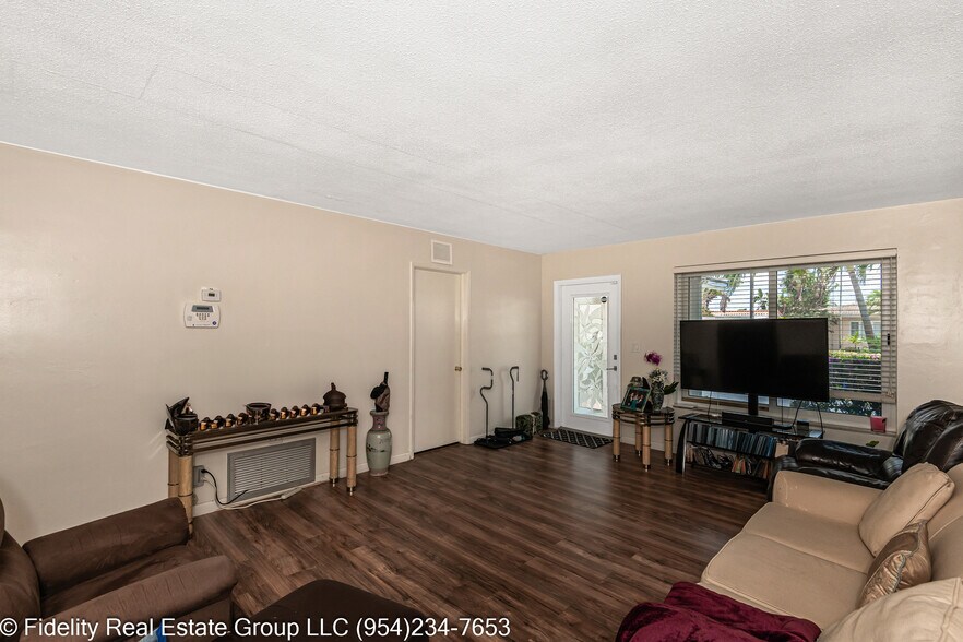 More Photos Of 1425 Ne 55th St, Fort Lauderdale Specialty For Sale