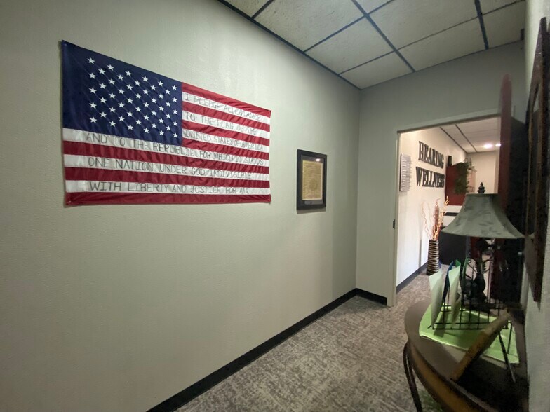 More Photos Of 4311 Old Indiana 261, Newburgh Medical For Sale