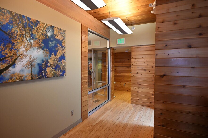 More Photos Of 1122 N El Paso St, Colorado Springs Office For Sale