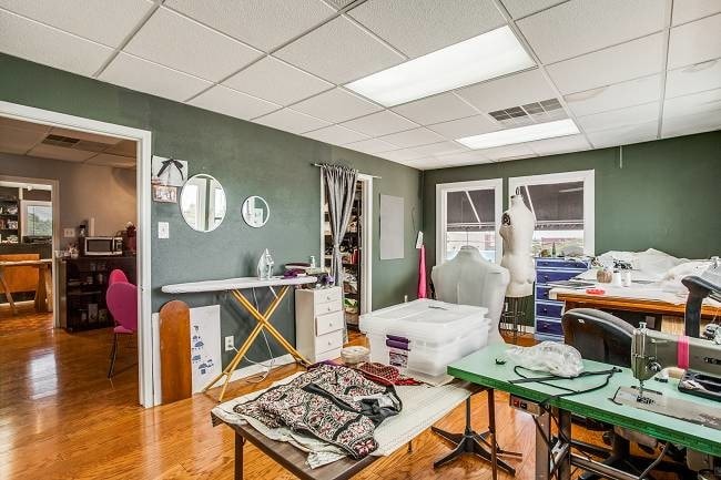 More Photos Of 250 W Olmos Dr, San Antonio Storefront Retail Office For Lease