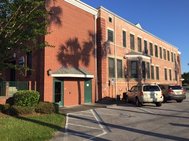 More Photos Of 24 W Chase St, Pensacola Office For Lease