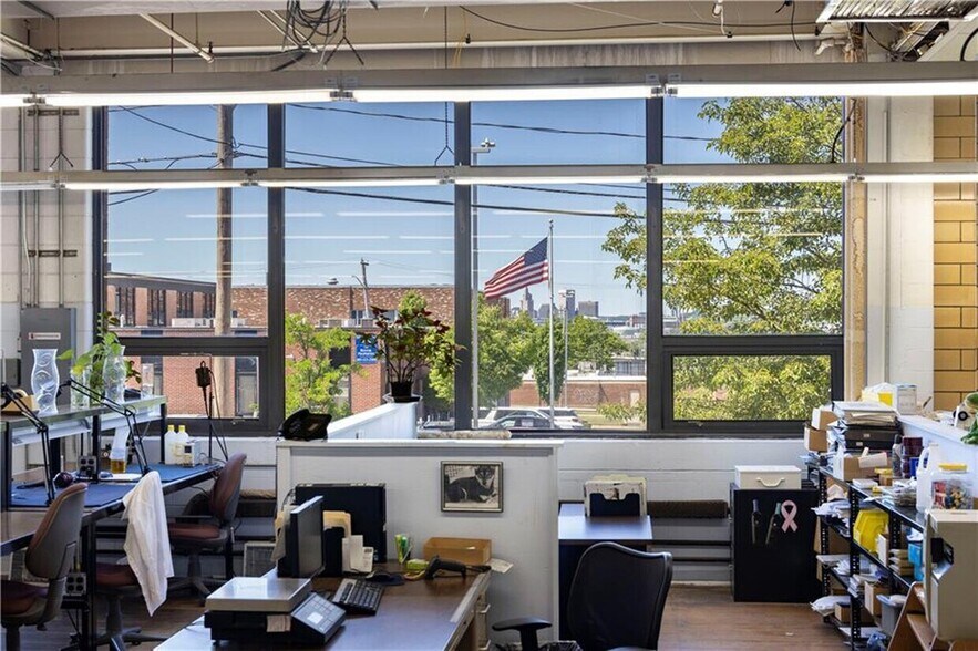 More Photos Of 735 Allens Ave, Providence Manufacturing For Lease