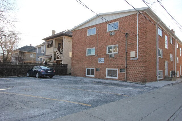 More Photos Of 414 S Elmwood Ave, Oak Park Apartments For Sale