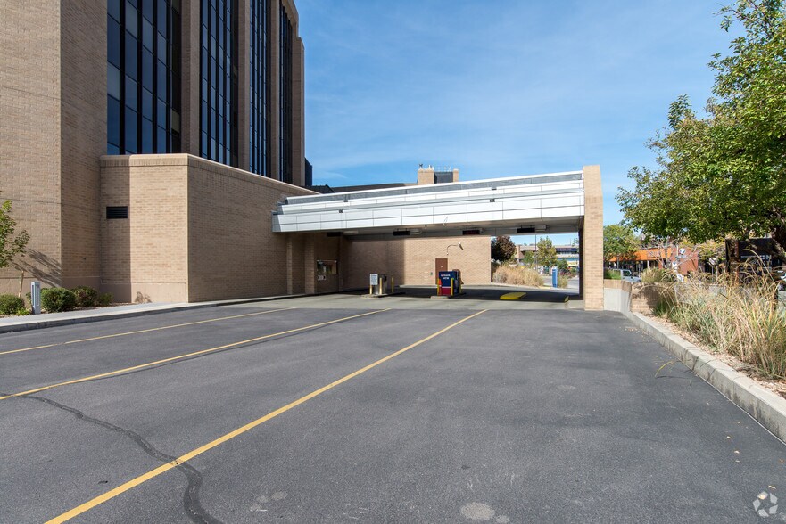 More Photos Of 210 University Blvd, Denver Office For Lease