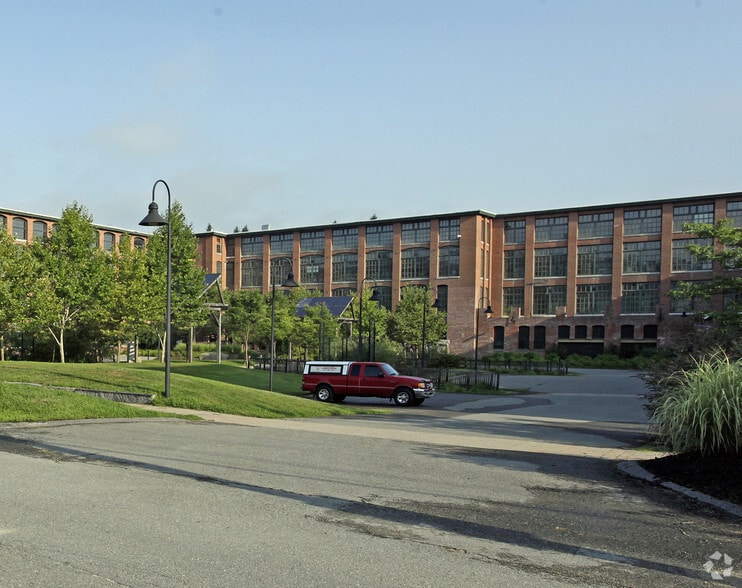 More Photos Of 1 Oak Hill Rd, Fitchburg Industrial For Sale