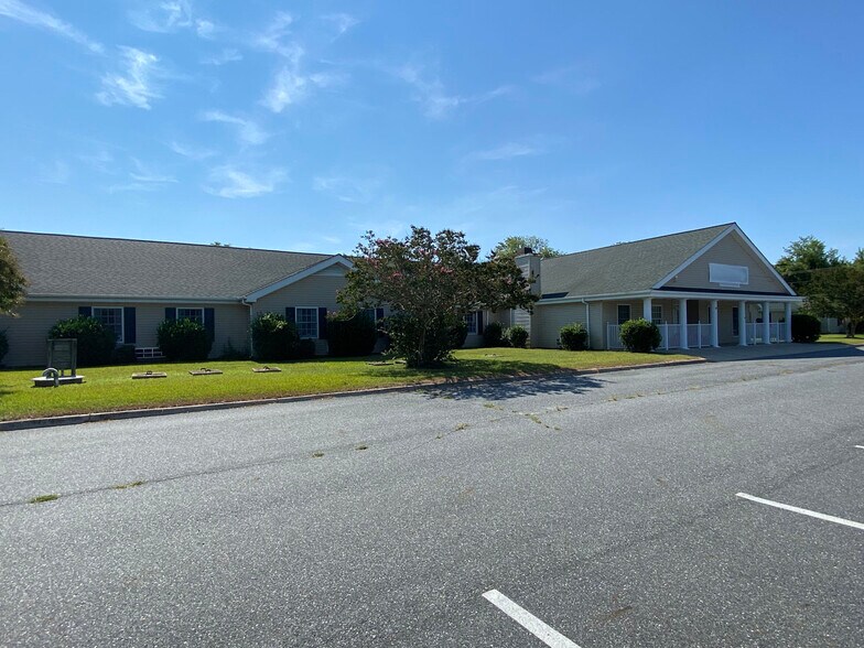 More Photos Of 17405 Lankford Hwy, Parksley Rehabilitation Center For Sale