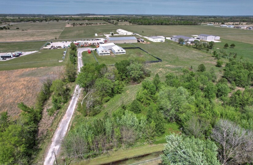 More Photos Of 1024 Broadway ave, Haskell Specialty For Sale