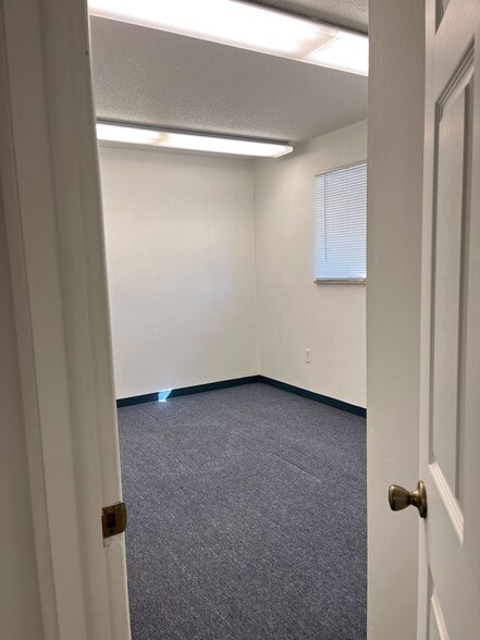 More Photos Of 6401-6405 E 72nd Ave, Commerce City Office For Lease