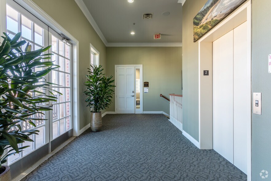More Photos Of 2535 E Southlake Blvd, Southlake Office For Lease