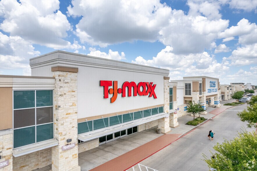 More Photos Of Pearland Pky & FM-518, Pearland Unknown For Lease