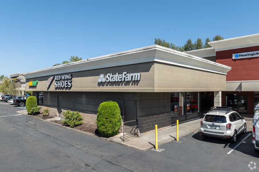 More Photos Of 1900-1926 SE McLoughlin Blvd, Oregon City Unknown For Lease