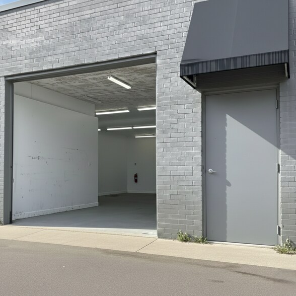 More Photos Of 5950-5972 Sheridan Blvd, Arvada Warehouse For Lease