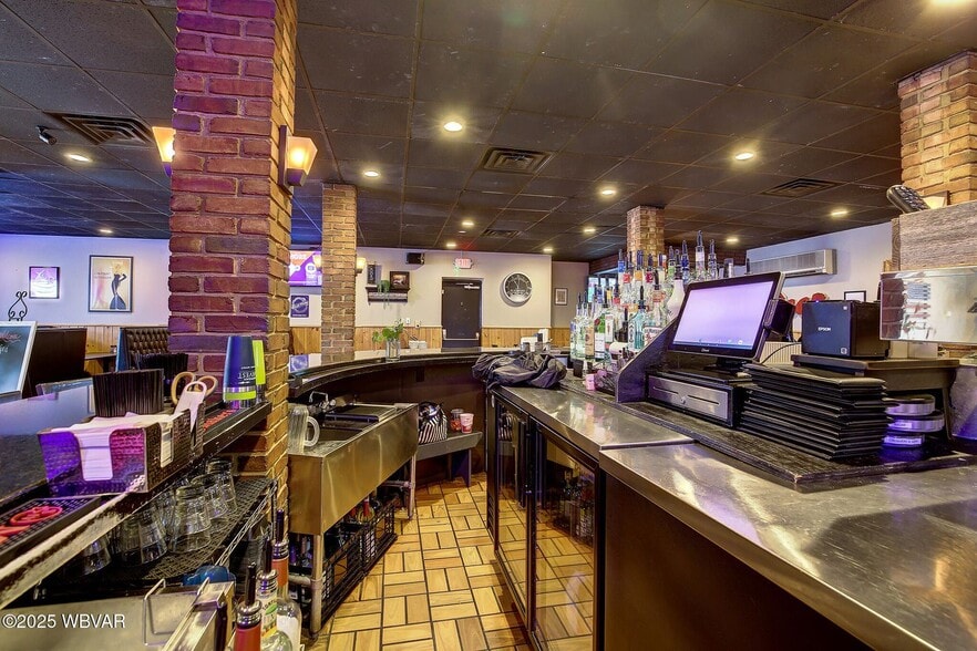 More Photos Of 505 Washington Blvd, Williamsport Restaurant For Sale