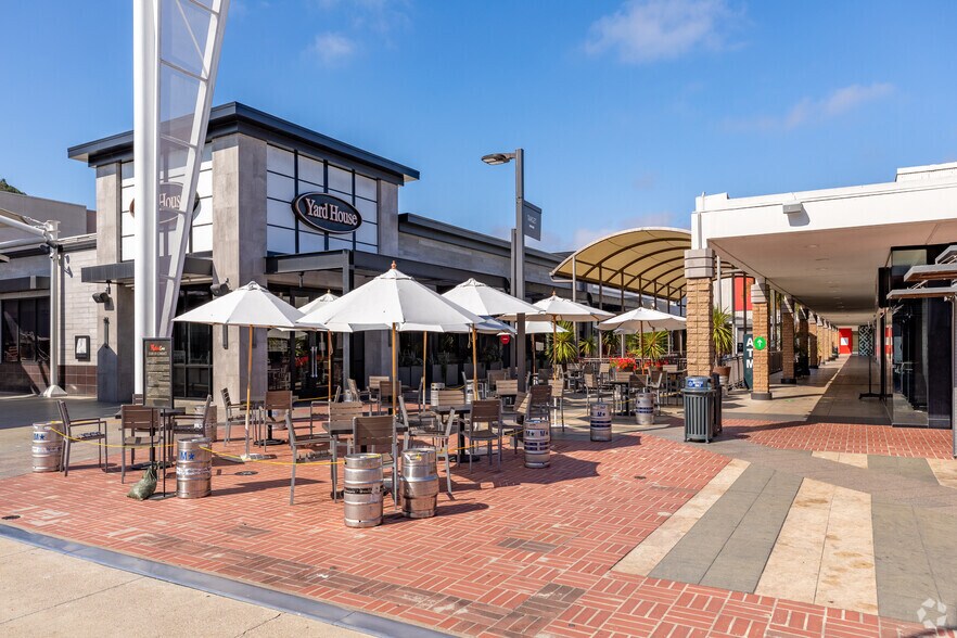 More Photos Of 1288-1640 Camino Del Rio N, San Diego Unknown For Lease