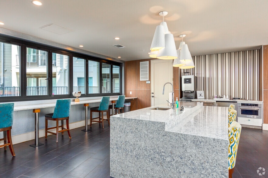 More Photos Of 110 W Cityline Dr, Richardson Apartments For Lease