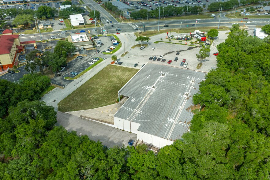 More Photos Of 2500 Citrus Blvd, Leesburg Medical For Sale