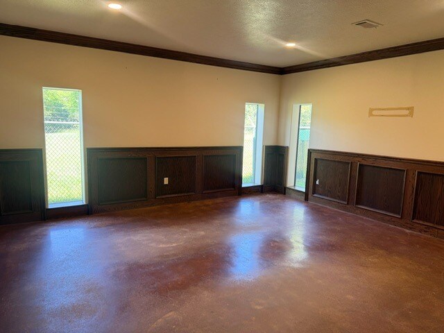 More Photos Of 16202 Butera Rd, Magnolia Warehouse For Lease