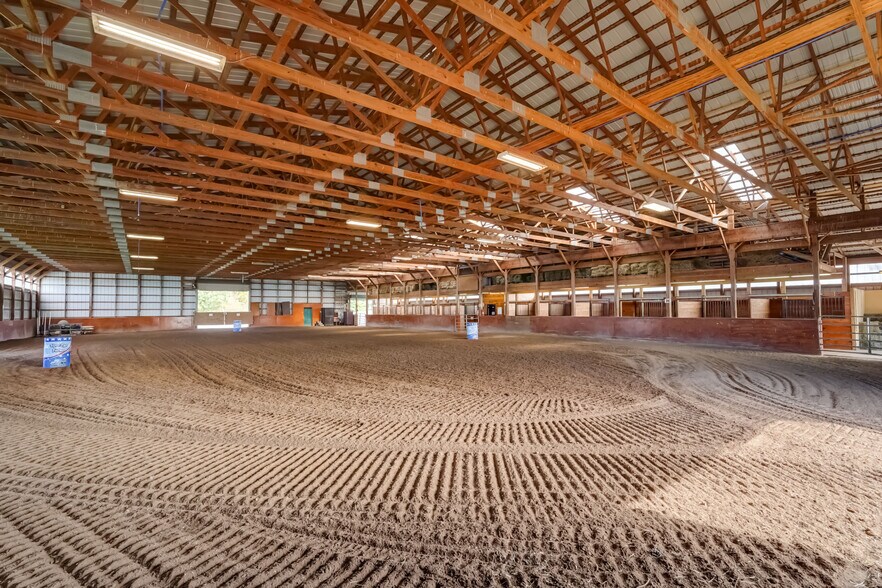 More Photos Of 1262 Fitzpatrick Rd, Auburn Specialty For Sale